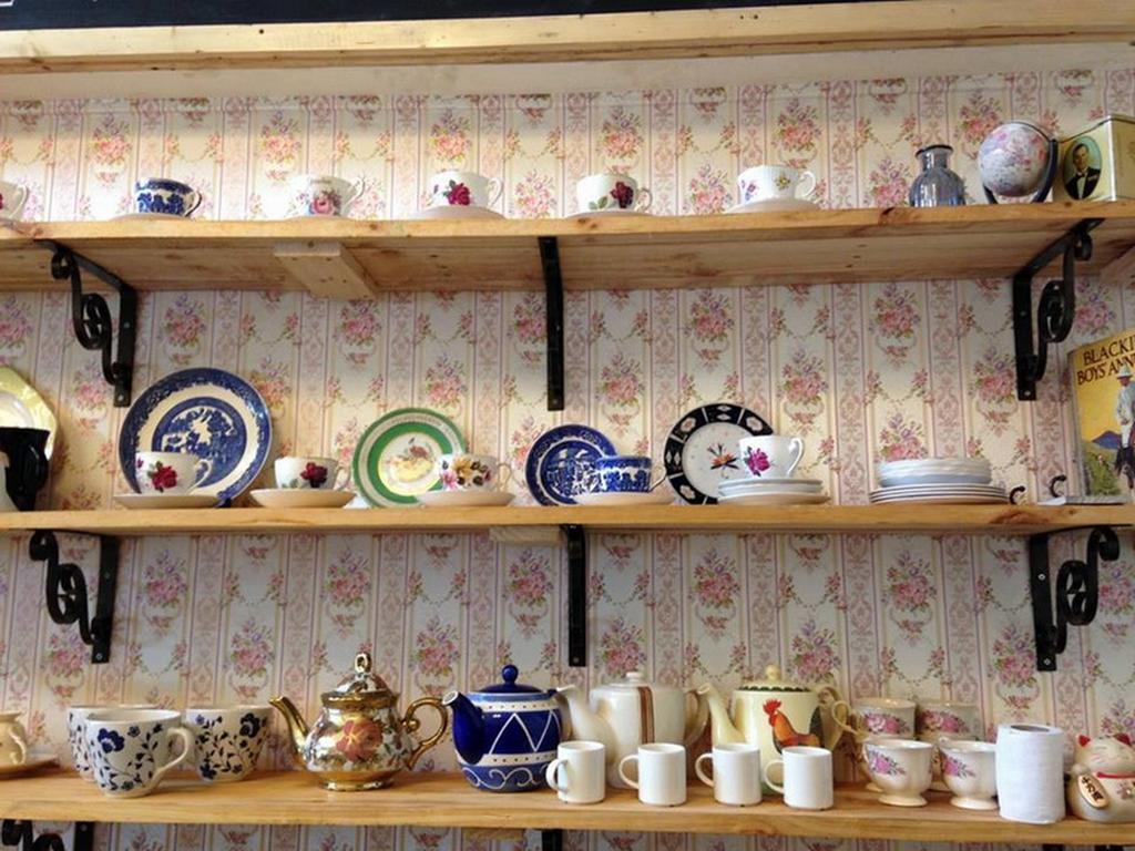 The London Tearoom Chiang Mai Bagian luar foto