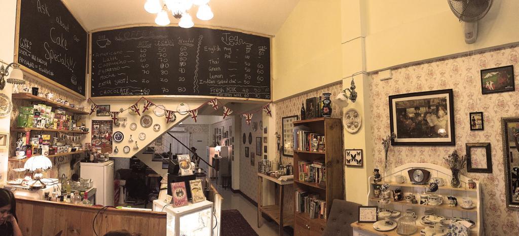 The London Tearoom Chiang Mai Bagian luar foto
