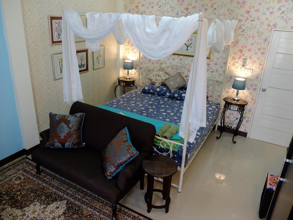 The London Tearoom Chiang Mai Bagian luar foto